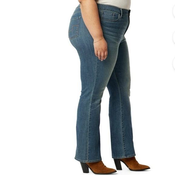 Levi's. Women's Signature Denim. Size 24. Boot Cut. NWT. - Picture 11 of 11